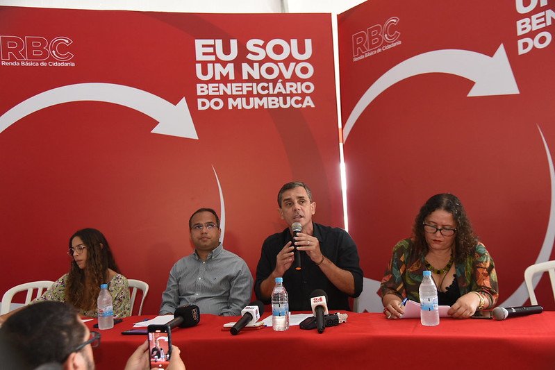 Maricá inicia entrega dos cartões Mumbuca a 26 mil famílias