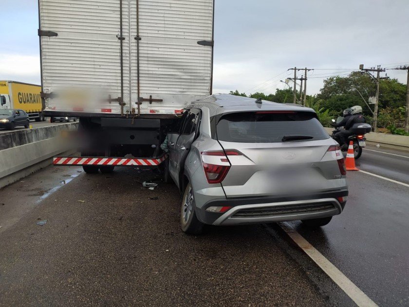 Acidente deixa um morto e quatro feridos em São Gonçalo