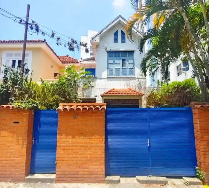 RJ: Casa onde viveu Vinicius de Moraes é colocada à venda por R$ 3,9 milhões