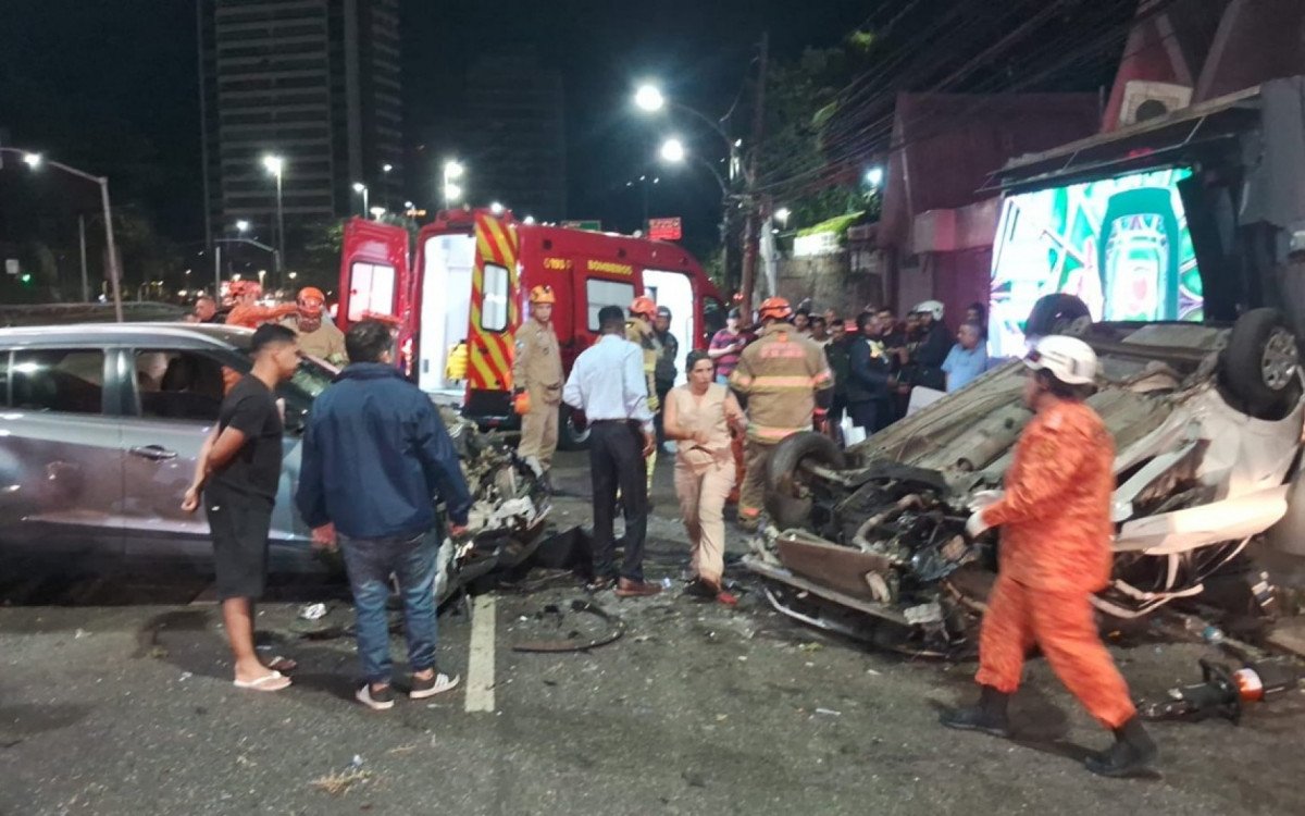 Rio: Acidente na Lagoa-Barra deixa dois feridos graves