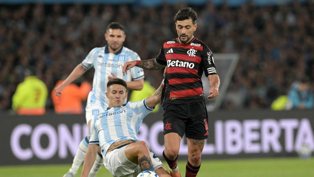 Heróico! Flamengo suporta a pressão na Argentina e avança à decisão da Libertadores
