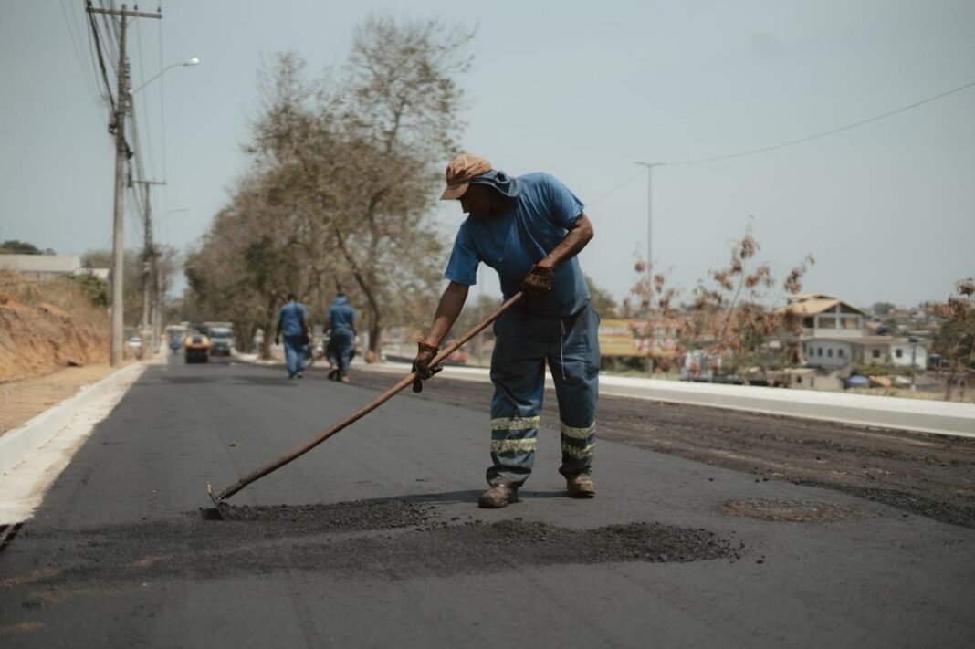 Itaboraí avança com obras de drenagem e pavimentação em Marambaia e Vila Brasil