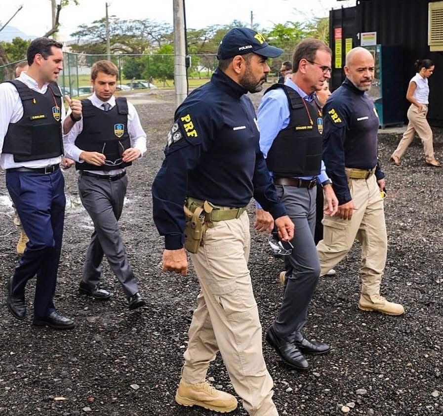 Eduardo Paes acompanha treinamento da divisão de elite da Guarda Municipal em parceria com a PRF