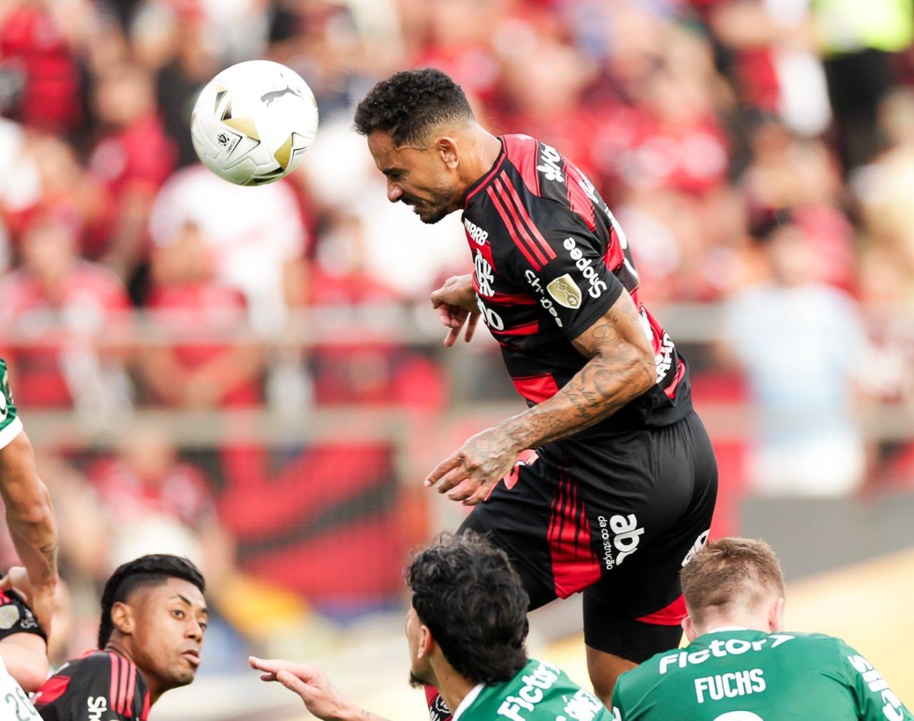 É TETRA! Flamengo vence o Palmeiras por 1 a 0 e conquista a Libertadores