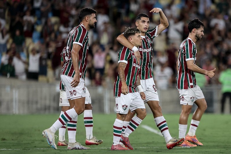 Massacre tricolor: Fluminense goleia o São Paulo por 6 a 0 e confirma vaga na Libertadores de 2026