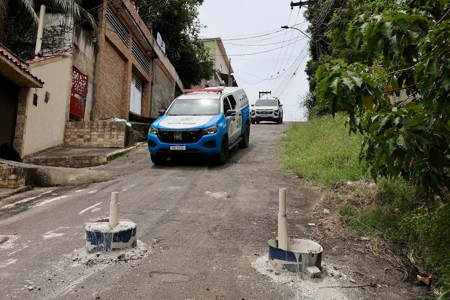 RJ: Mais de 590 toneladas de barricadas são retiradas no primeiro dia da Operação Barricada Zero