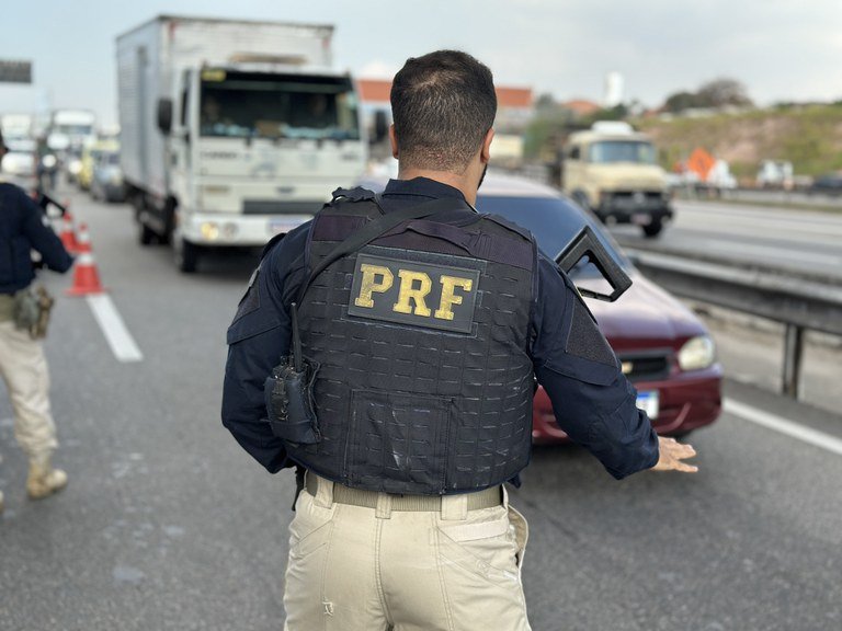 PRF inicia Operação Atena para reforçar segurança nas rodovias do Rio de Janeiro