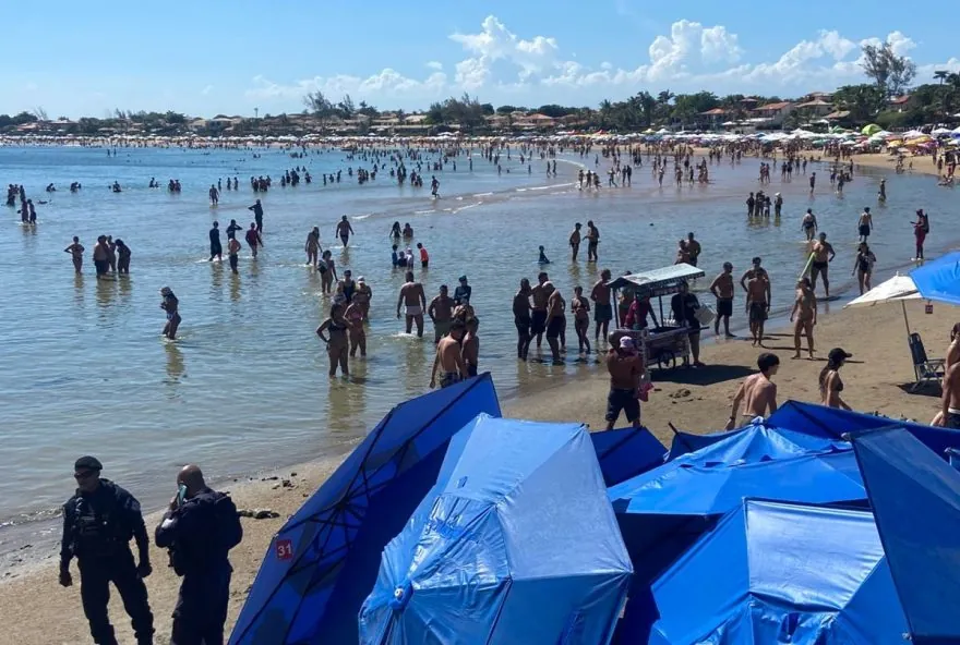 Homem é morto a tiros na Praia de Geribá, em Búzios