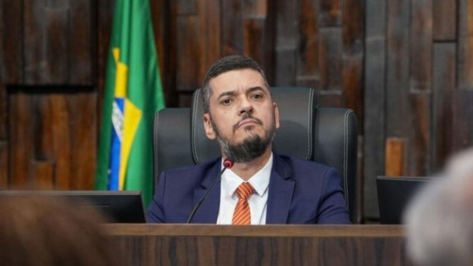 CCJ da Alerj envia ao plenário projeto que pode revogar prisão de Rodrigo Bacellar