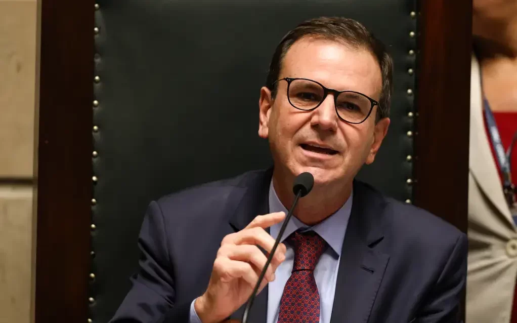 Paes rebate críticas ao Palco Gospel no réveillon de Copacabana