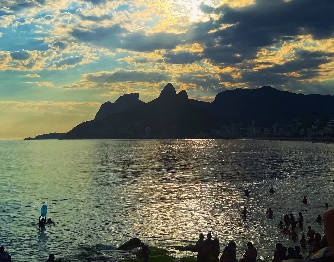 Virada no tempo com risco de temporais marca o início da semana no Rio