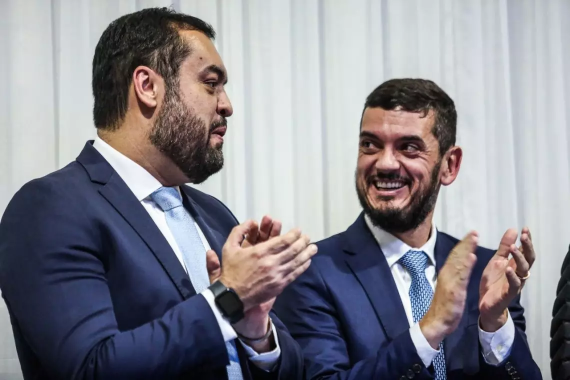 Rio: Com 2 votos pela condenação, julgamento de Castro é suspenso